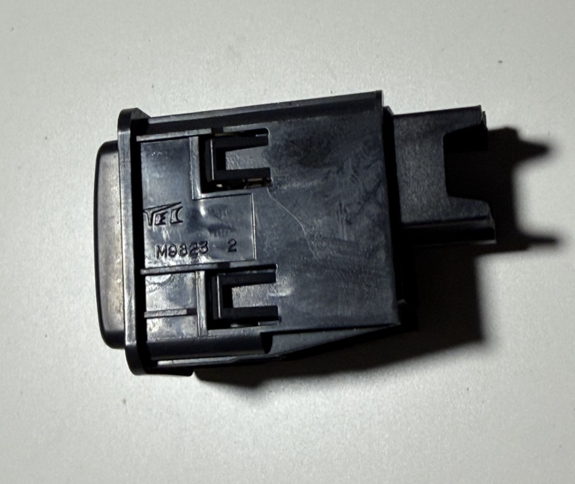 1995-2002 Honda CRV CR-V Main Sunroof Isolator Switch M98232 Black