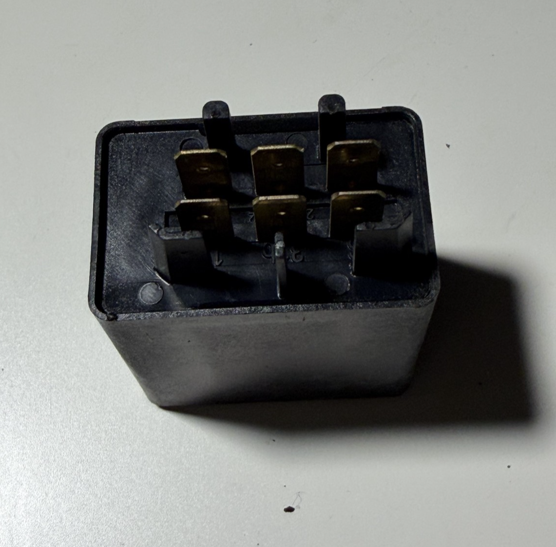 Volvo 940 Intermittent Windshield Wiper Control Relay 68 49 780, 89 8741 000