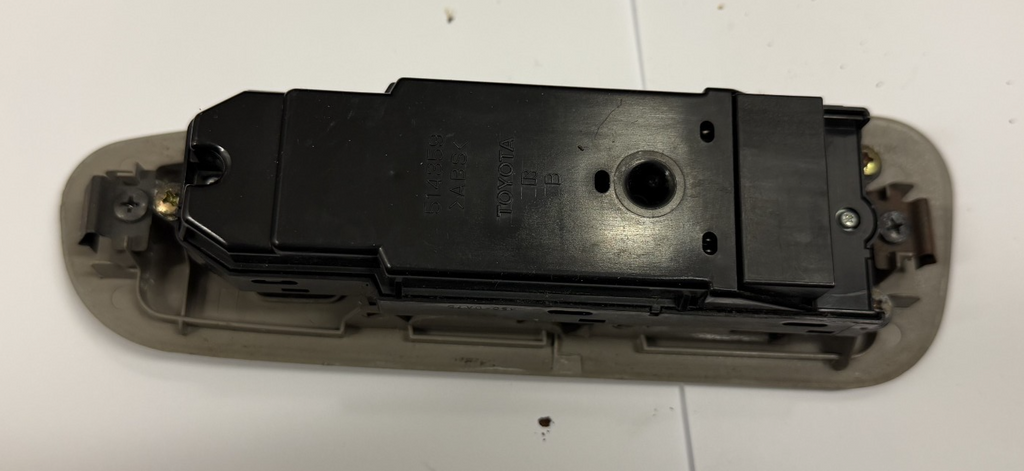 2001-2007 Toyota Sequoia Master Power Window Switch Left Driver 514359