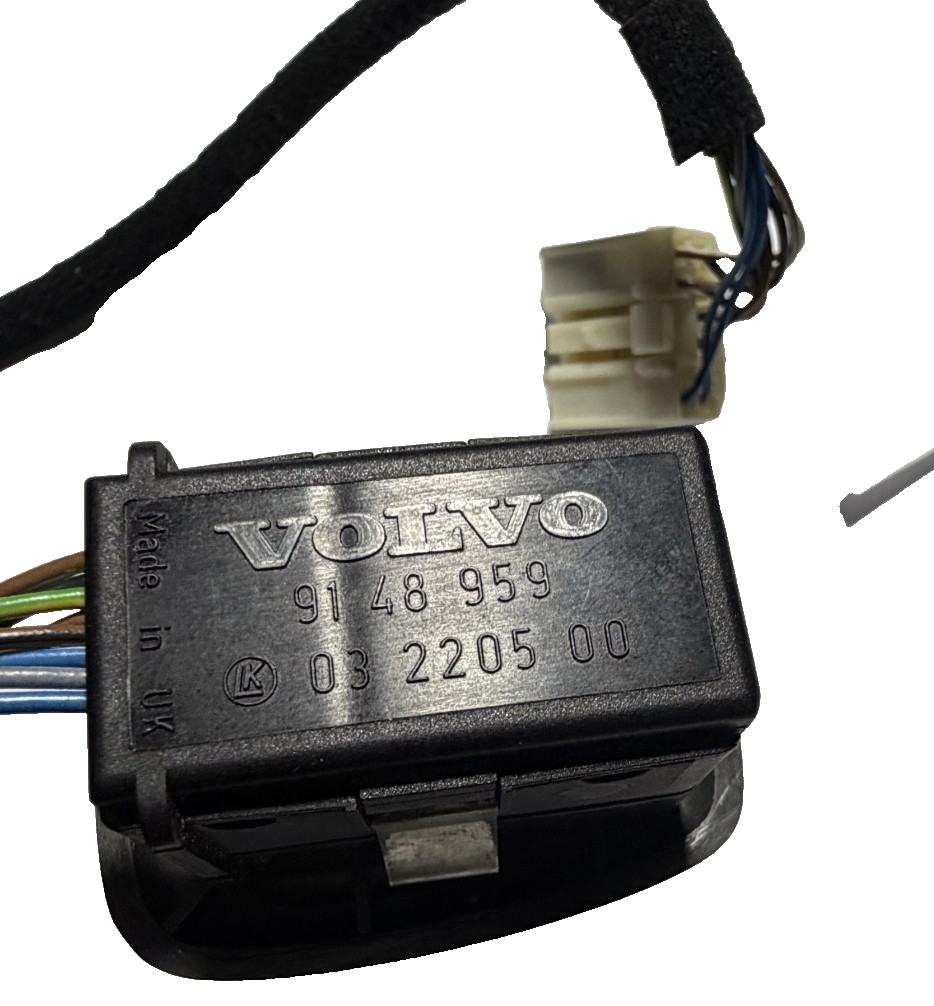 Power Mirror Switch with Harness 91 48 959 fits 98 99 00 01 02 03 04 Volvo S70