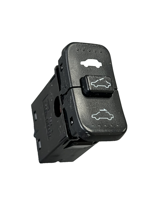 2003-2007 Honda CR-V Dash Sun Roof Moonroof Sunroof Switch Button M19833