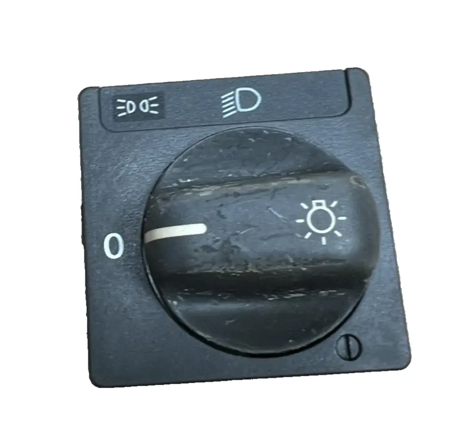 98 99 00 01 02 Volvo C70 S70 V70 Headlight Headlight Lamp Control Button 8601773 by OEM