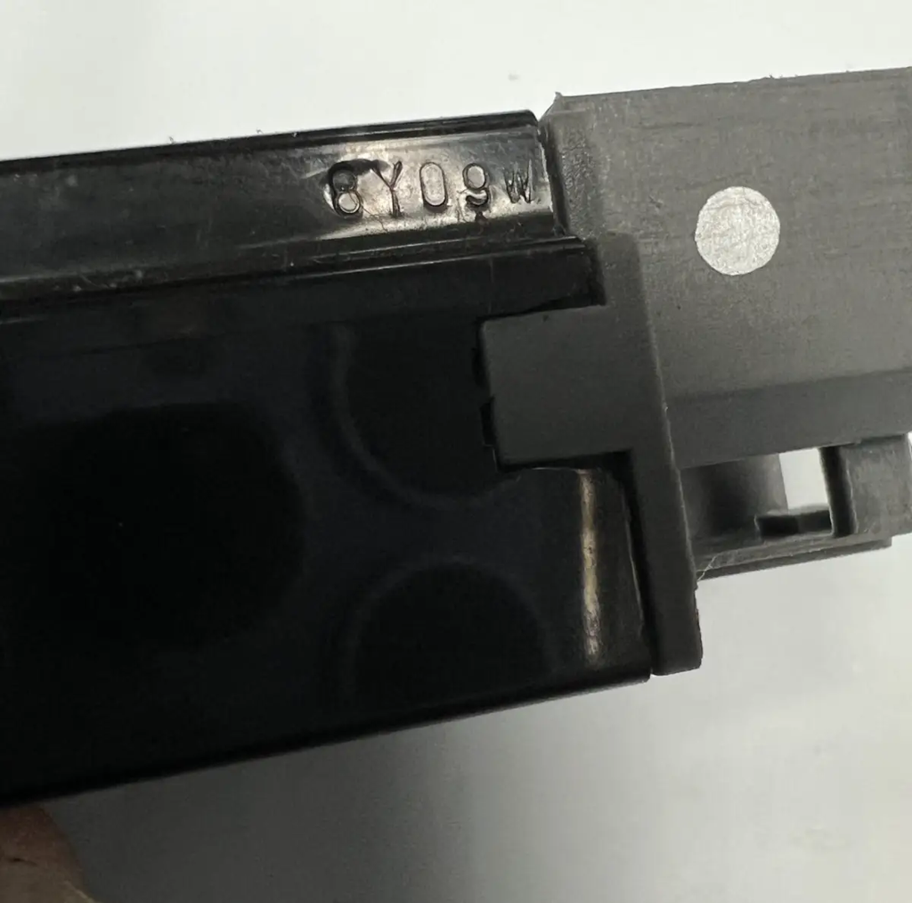 8y09w 1998 Nissan Maxima on/off switch by Volvo