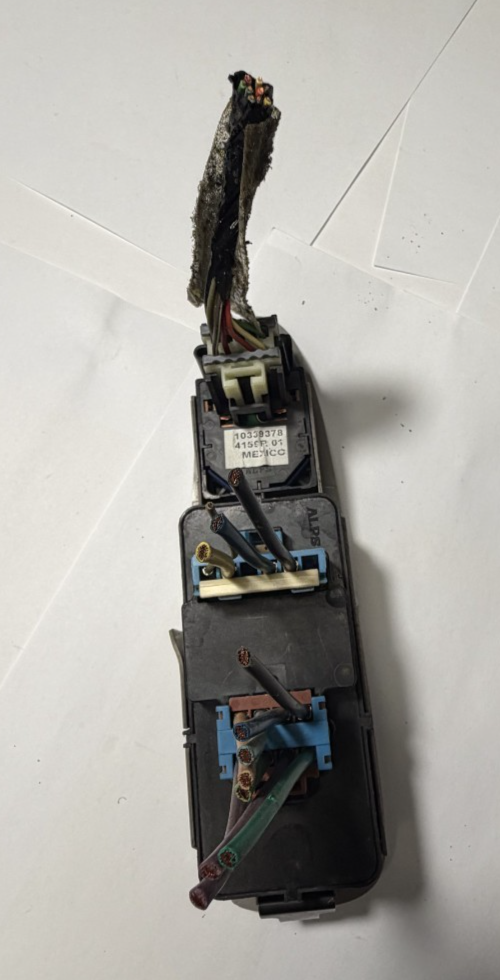 02 03 04 05 06 07 Buick Rendezvous Master Power Window Switch 10339378 Gray