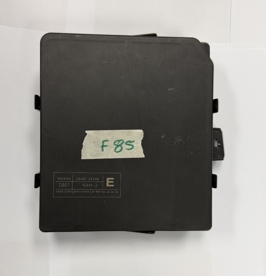 2010-2015 Nissan Armada Titan Xterra Pathfinder Engine Fuse Box 284B7 ZE03B