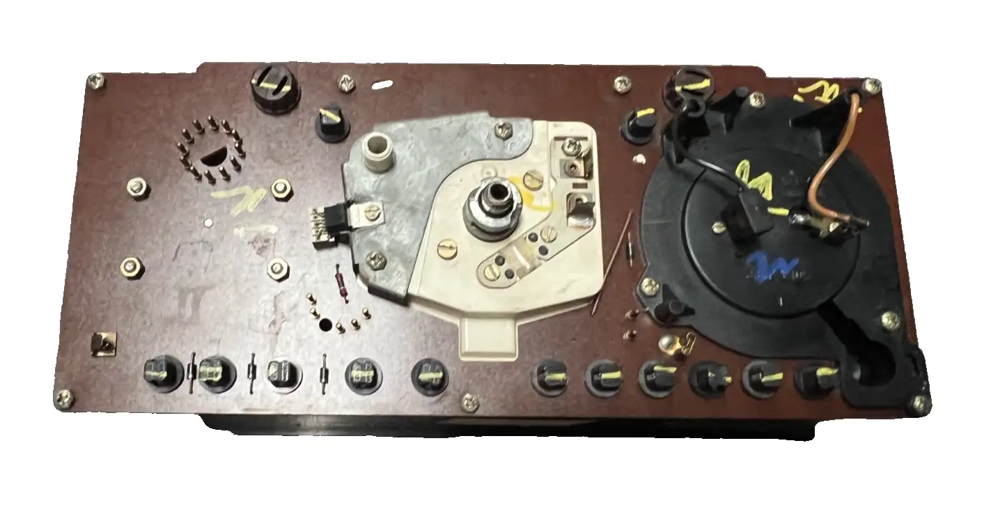 Speedometer Display Instrument Cluster Gauge Panel 88 471 105 for 1991 Volvo 240 by Volvo