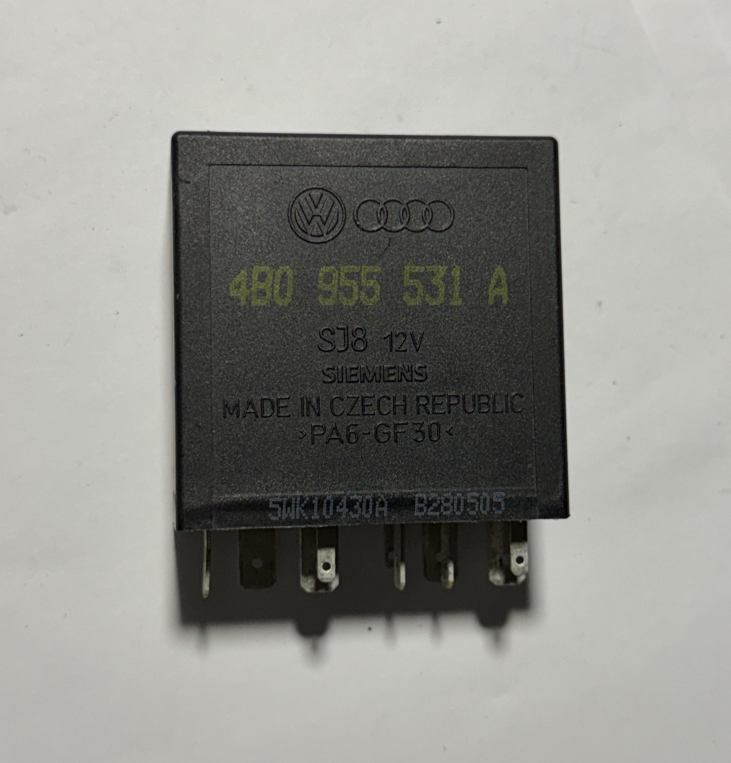 1997 1998 1999 2000 2001 2002 2003 Volkswagen MK4 Golf Relay 12V #377 4B0955531A