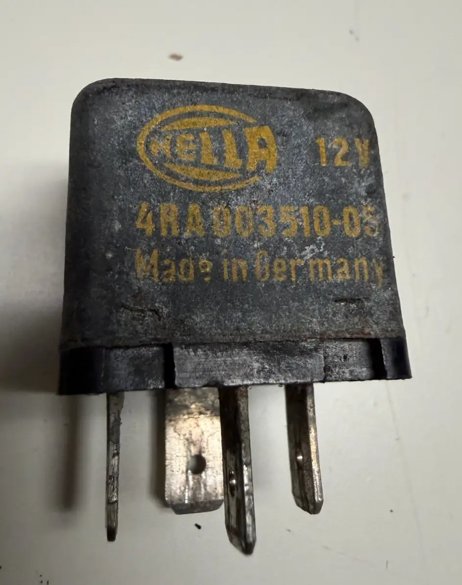 Hella 12V 4-Pin Connector Relay 4RA 003 510 00 Black by Hella