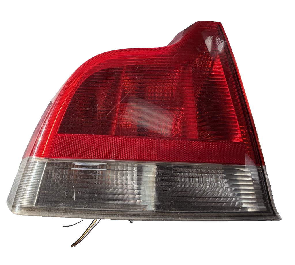 2000-2009 Volvo S60 Rear Left Driver LH Taillight Tail Light 8664079, 8664081 by Volvo
