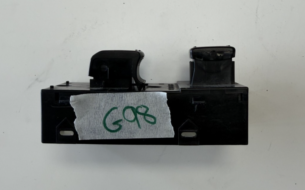 2004-2009 Nissan Quest Front Right RH Passenger Window Door Lock Switch Black