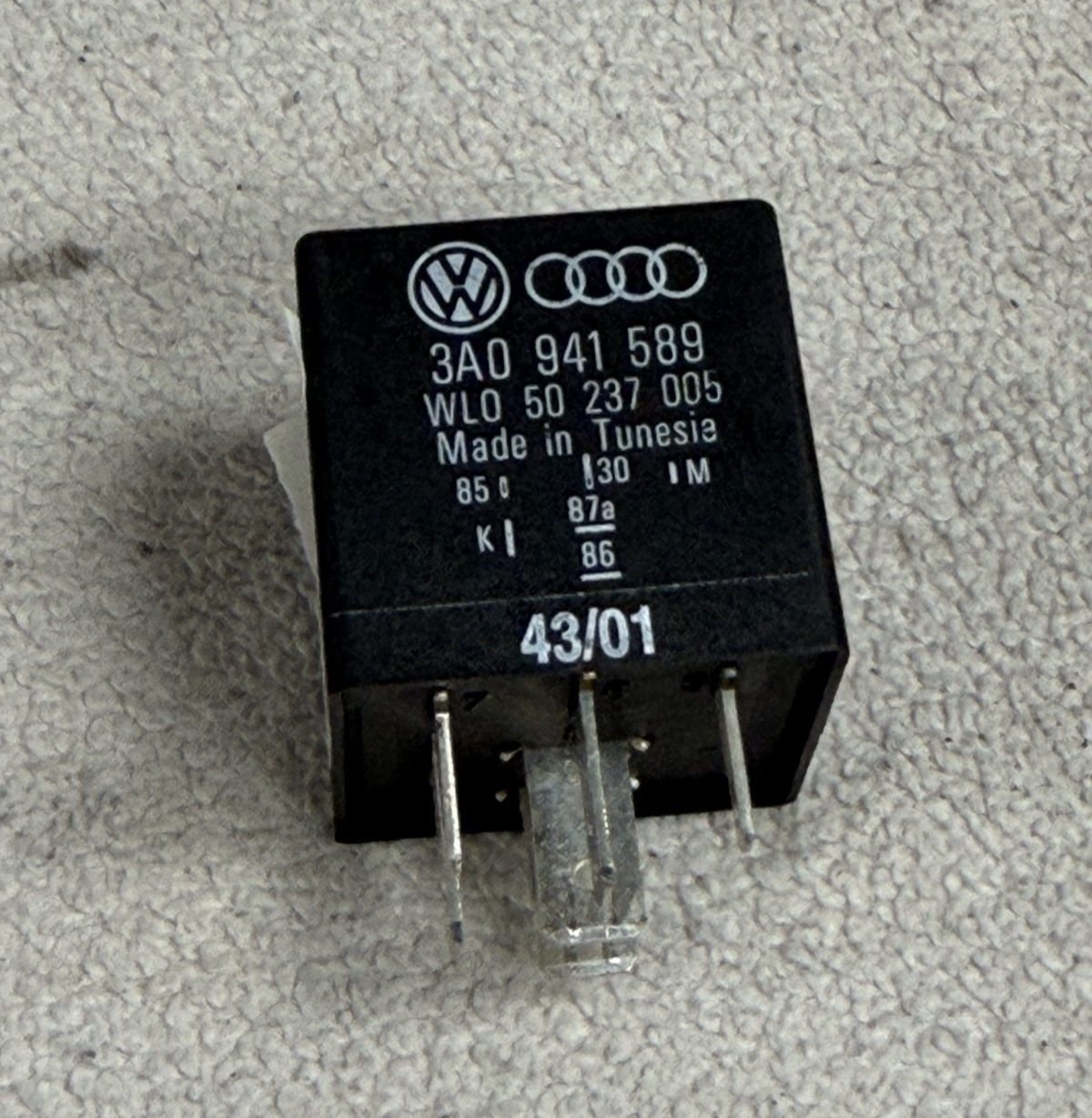 1999-2002 Volkswagen Cabrio Audi Daytime Running Light Relay #173 3A0 941 589