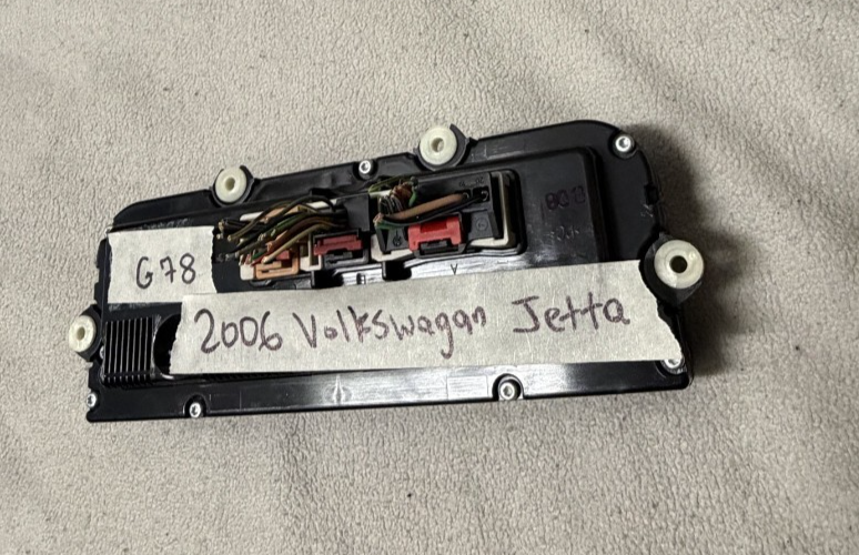 2006 Volkswagen Jetta Climatronic Dual Zone Heater AC HVAC Control Panel