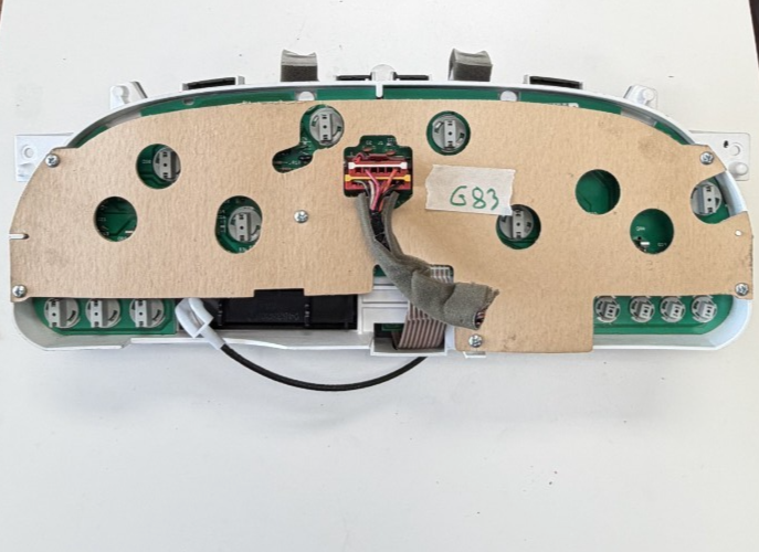 1998 1999 Dodge Caravan Voyager Speedometer Instrument Cluster 04685627C