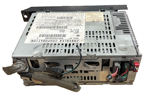 1998-2000 Dodge Grand Caravan AM FM Radio Cassette CD Player Receiver 04704383AF