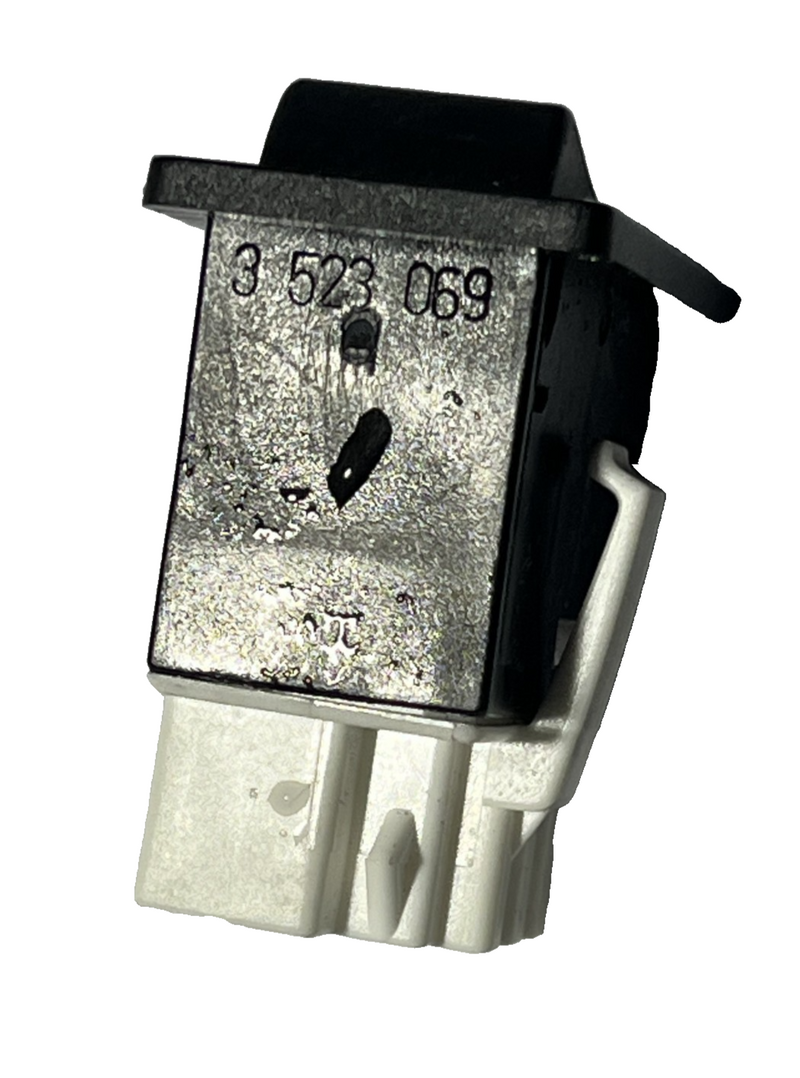 Power Antenna Switch 3 523 069 fits 1985 1986 1987 1988 1989 Volvo 740
