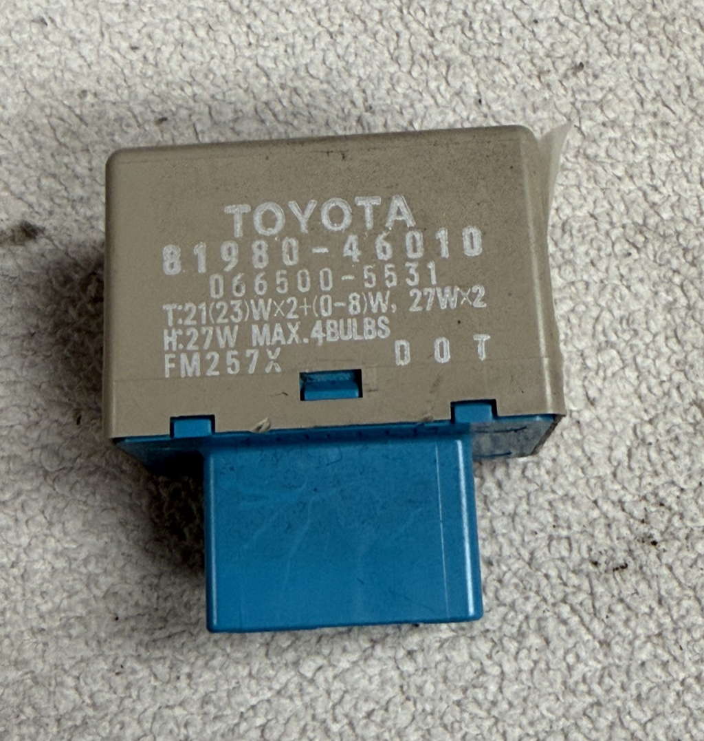 2009-2013 Toyota Corolla Turn Signal Flasher Relay 81980 46010, 066500 5531
