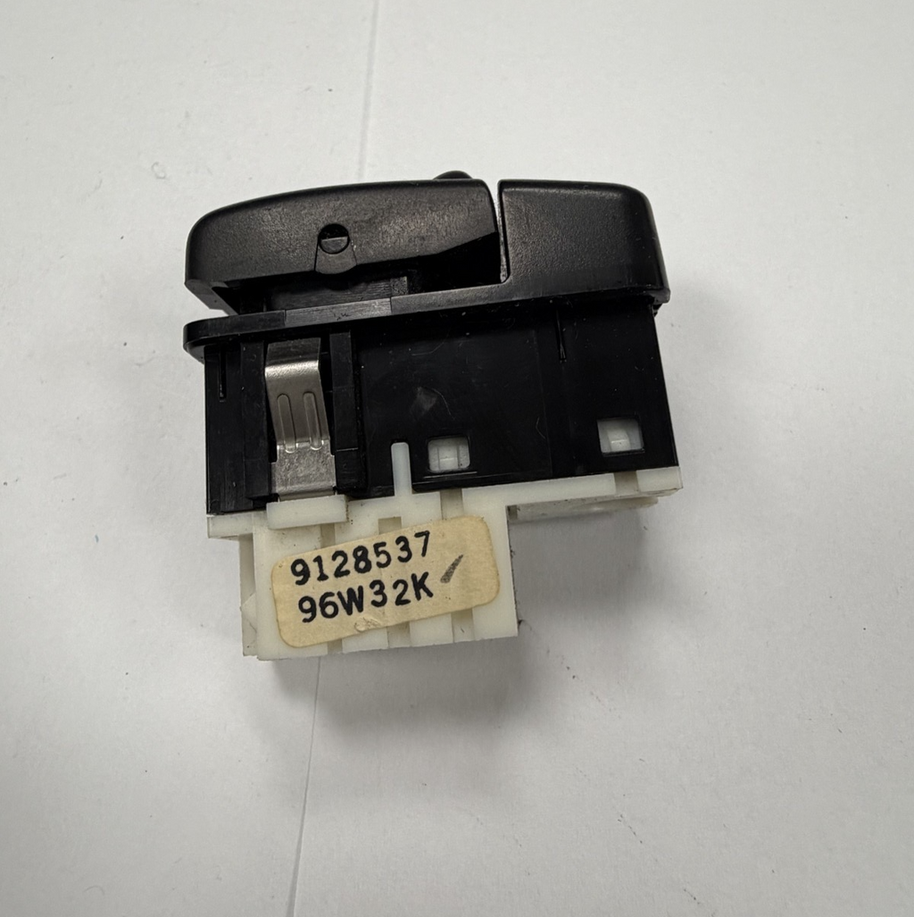 Sunroof Sun Roof Control Switch Button 9128537 96W32K fits 1994-1997 Volvo 850