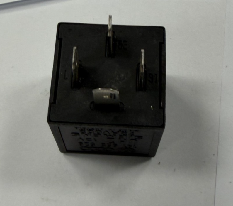 Volkswagen Rear Wiper Relay #72 4 Pin Replacement 191 955 529, 72HV002