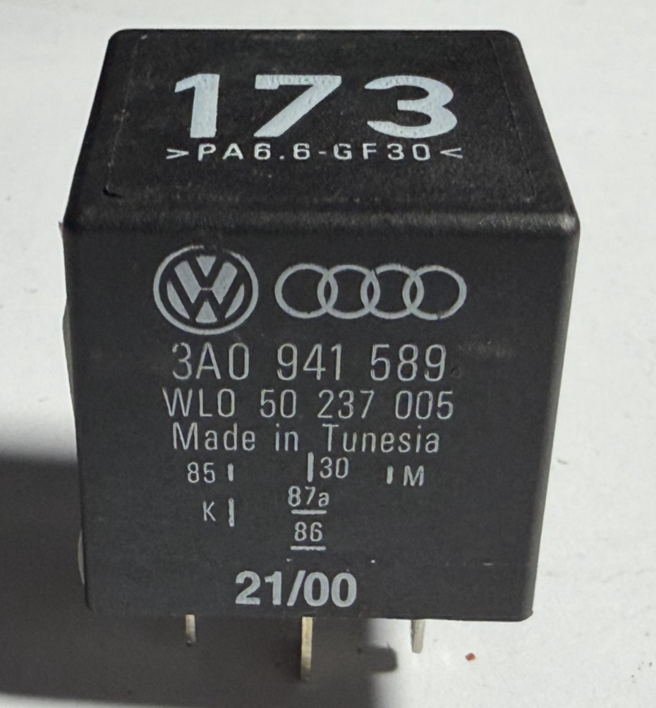 Daytime Running Light Relay 3A0 941 589 fits 1999-2002 Volkswagen Cabrio