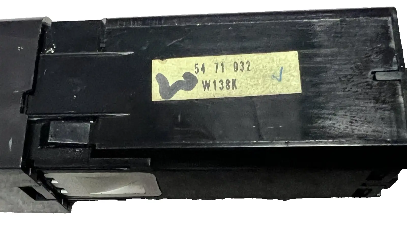 99 00 01 02 03 04 05 Saab 9-5 Heated Seat Seat Heat Control Switch 5471032 by Unbranded