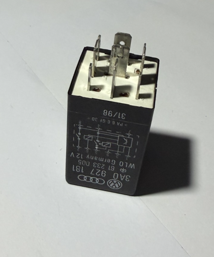 99 00 01 02 03 04 05 Volkswagen Jetta Accessory Power Relay 3A0 927 181 Black