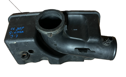06 2006 Jeep Grand Cherokee 3.7L Air Cleaner Resonator 53013521AB Black