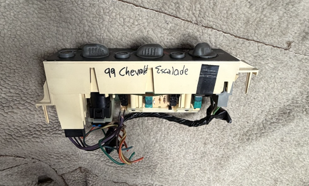 1996-1999 Chevrolet Tahoe AC Heater Climate Temperature Control Switch
