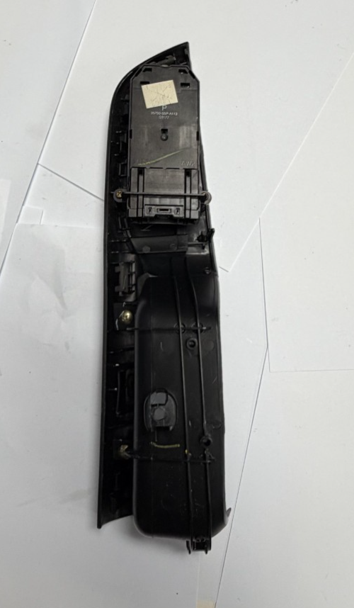 2000-2005 Honda Civic Coupe 2-Door Left Window Control Switch 35750 S5P A113 by Honda