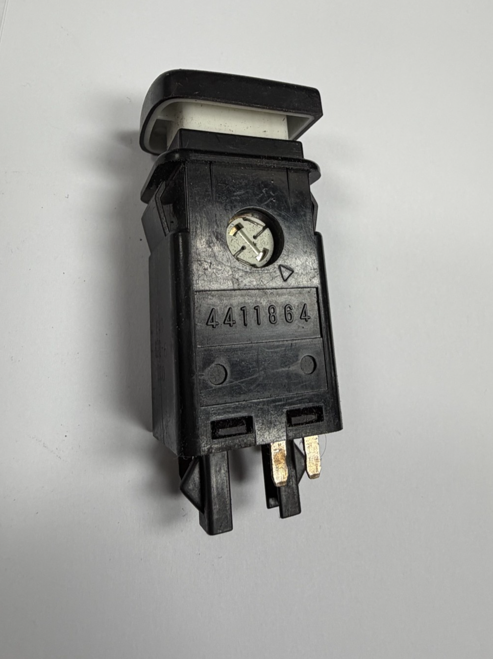 TCS Traction Control Switch 4411864 fits 1999-2003 Saab 9-3 Convertible