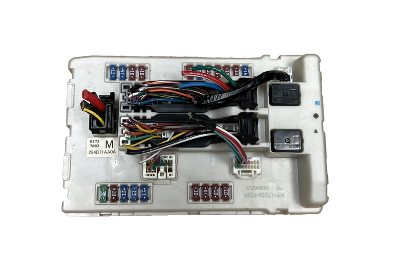 2007 2008 2009 Nissan Altima IPDM Power Supply Module Fuse Box OEM 284B71AA0A