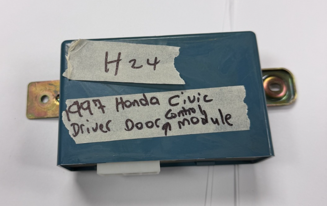 97 1997 Honda Civic Sedan Left Driver Power Door Lock Control Module Blue