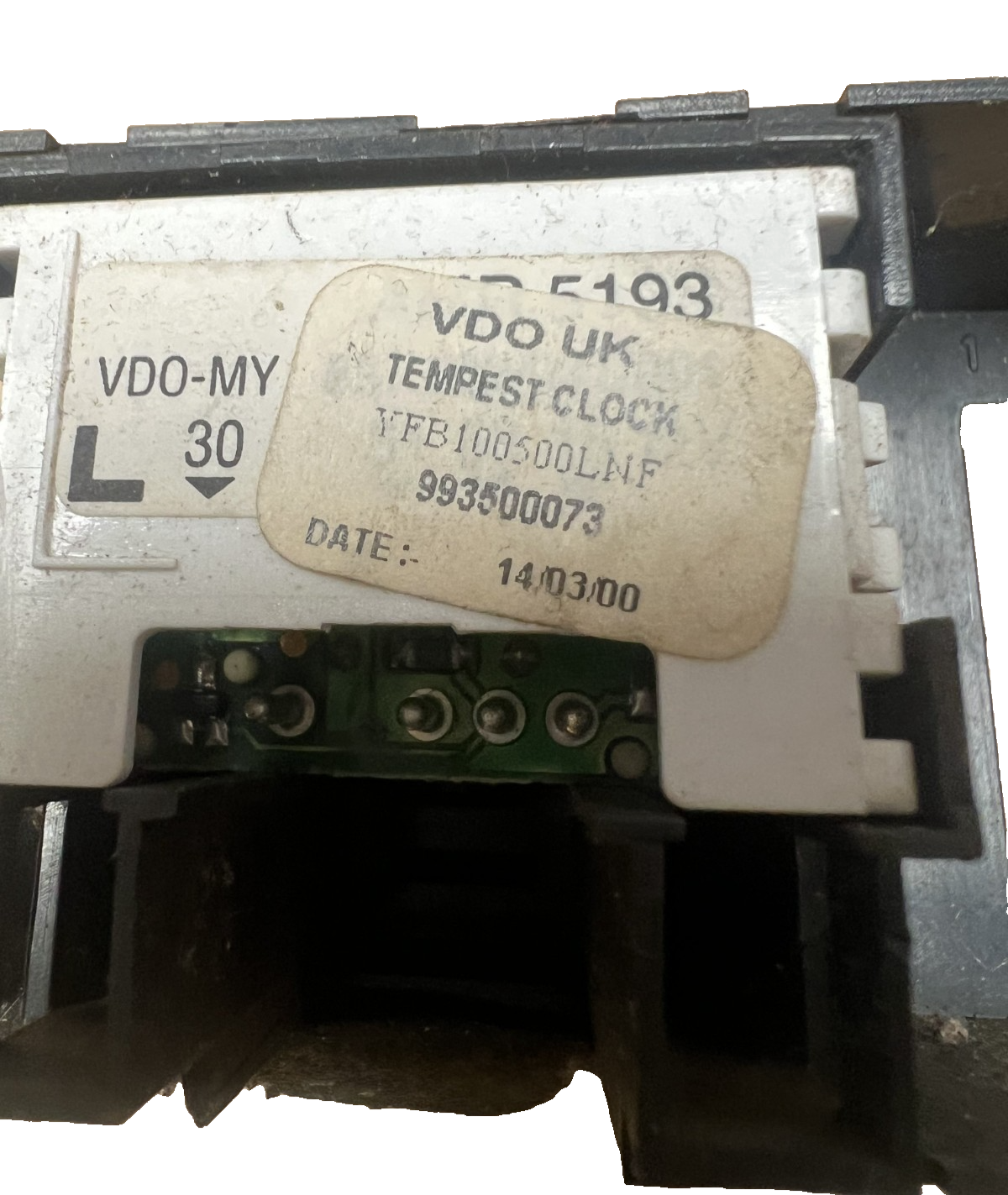 1999-2004 Land Rover Discovery Series 2 Dash Clock OEM 993500073, 88 356 384