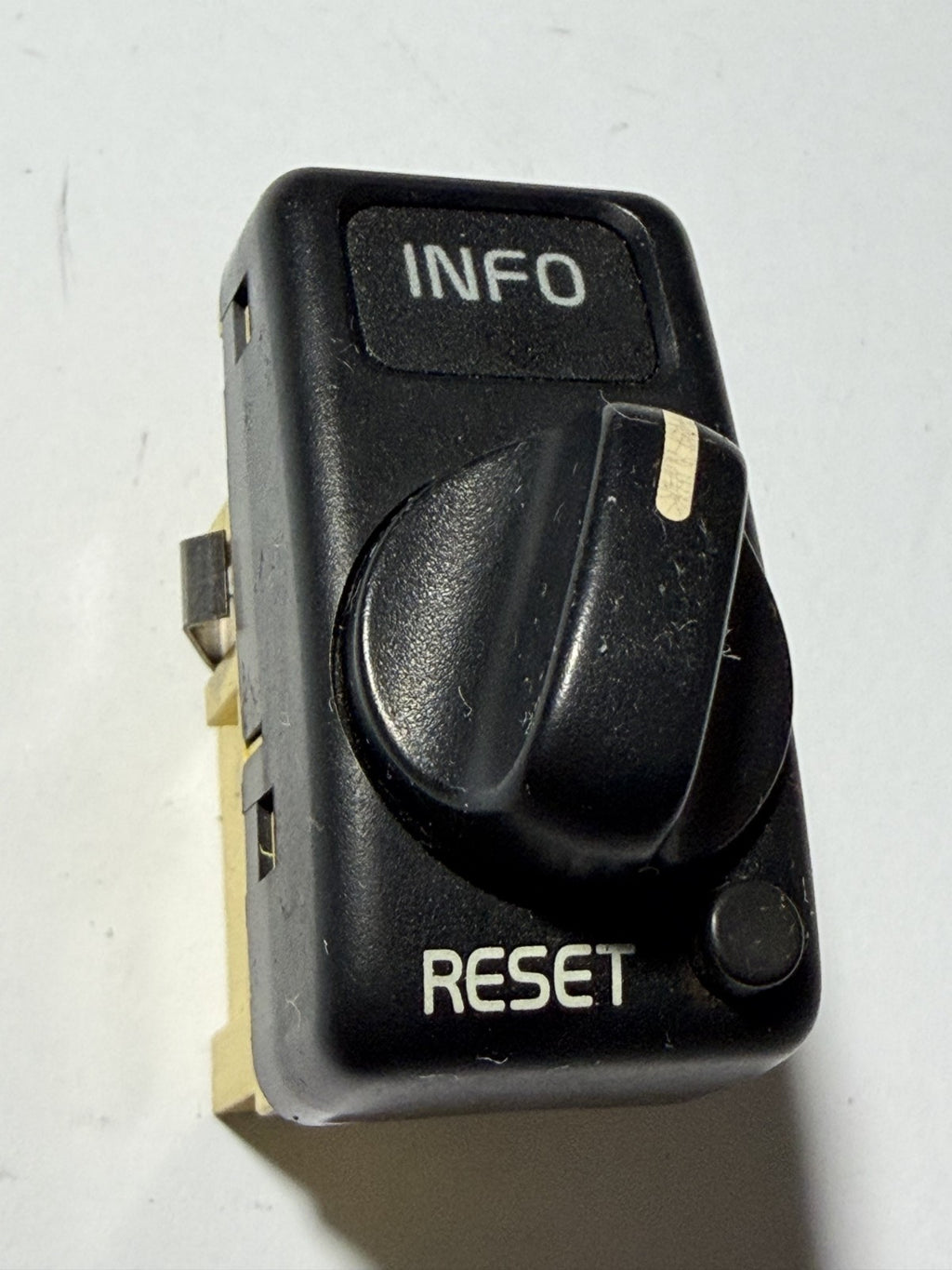 1992-1997 Volvo 850 Info Trip Reset Computer Control Switch 9128543 95W06B