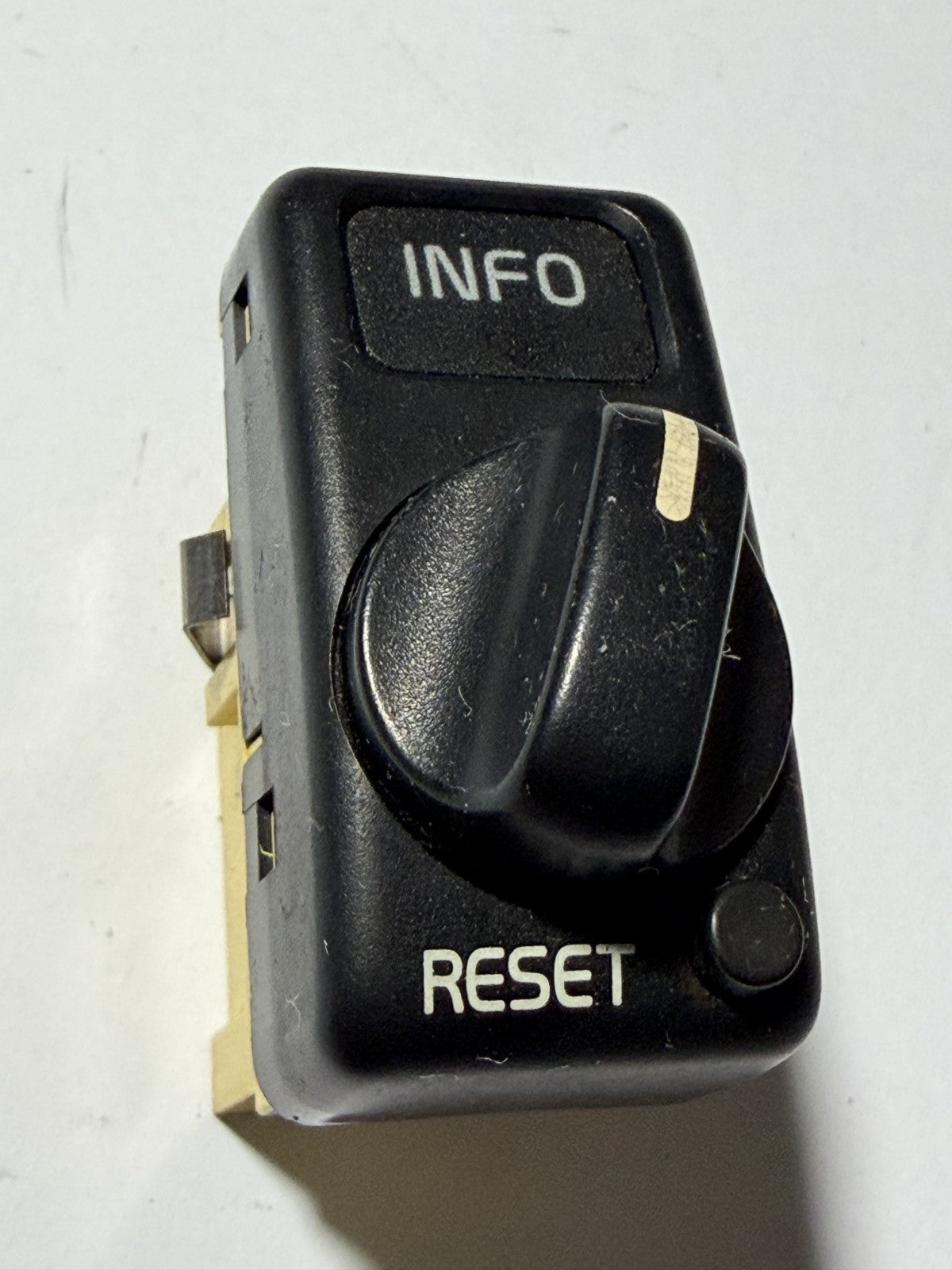 1992-1997 Volvo 850 Info Trip Reset Computer Control Switch 9128543 95W06B