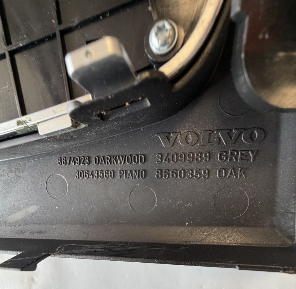 2003-2014 Volvo XC90 Automatic Floor Shifter Bezel Trim 8660359, 1303301 by Volvo