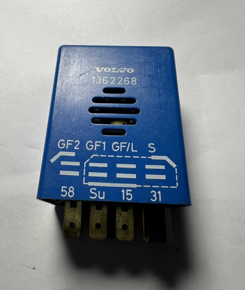 1975-1982 Volvo 260 Seat Belt Reminder Relay OEM 1362268 Blue
