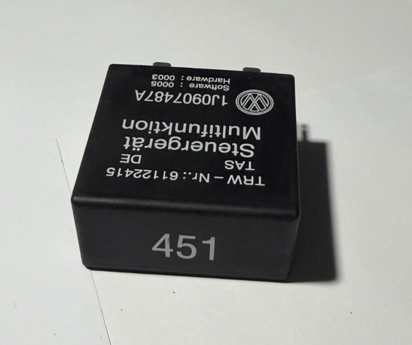 1999-2005 Volkswagen Passat Multifunction Steering Relay #451 1J0907487A