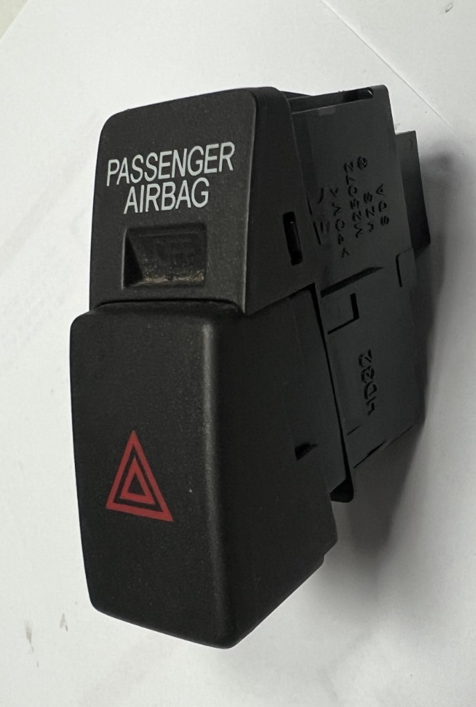 Emergency Hazard Switch Button M25072 Black for 2003-2007 Honda Accord