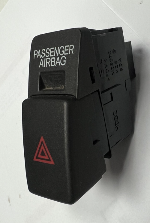 Emergency Hazard Switch Button M25072 Black for 2003-2007 Honda Accord