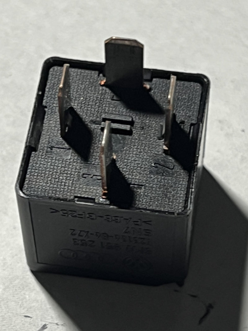 Multifunction Relay 8K0 951 253 fits Volkswagen Passat Jetta Audi A4 A6