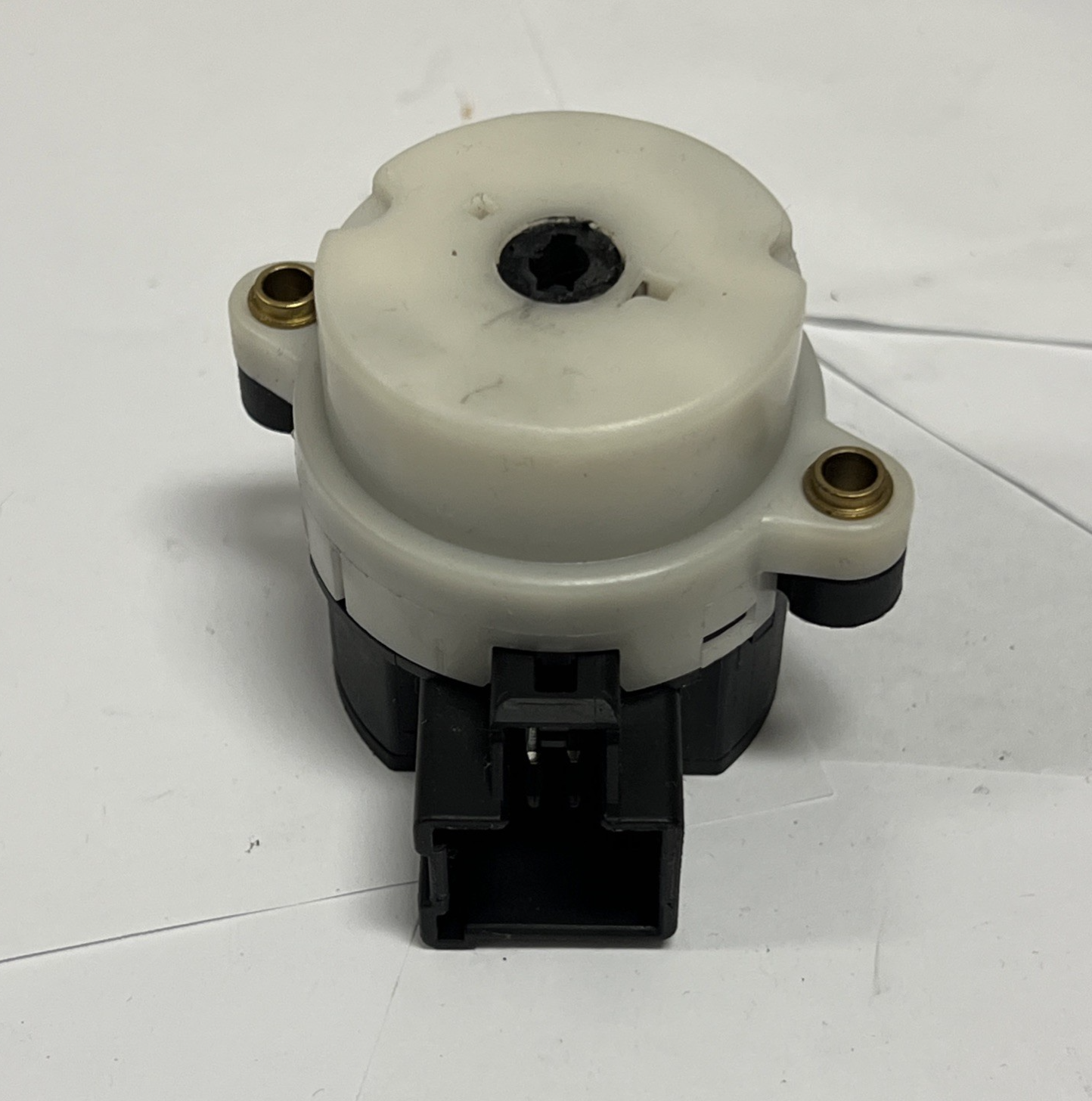 2000-2008 Volvo XC90 Steering Column Ignition Starter Switch Plug 8645228
