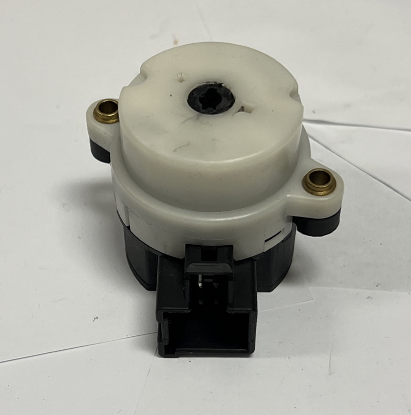 2000-2008 Volvo XC90 Steering Column Ignition Starter Switch Plug 8645228