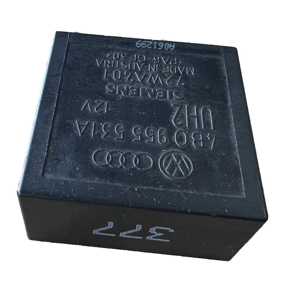 Wiper Relay 12V 4B0 955 531 A Black fits Volkswagen Audi Jetta Golf