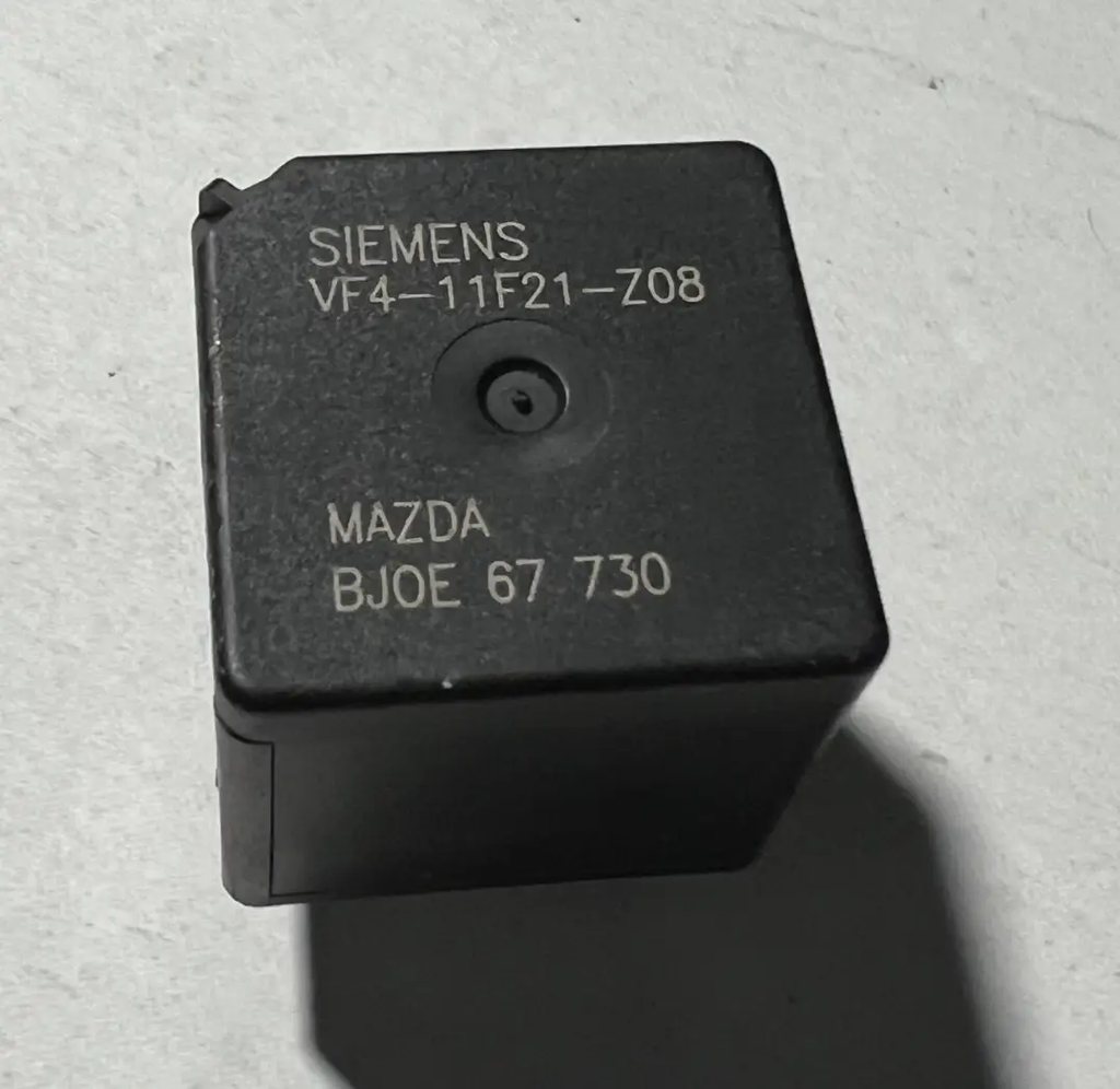 Siemens 4 Pin Multi-Purpose Control Relay VF4 11F21 Z08, BJ0E 67 730 for Mazda by Siemens