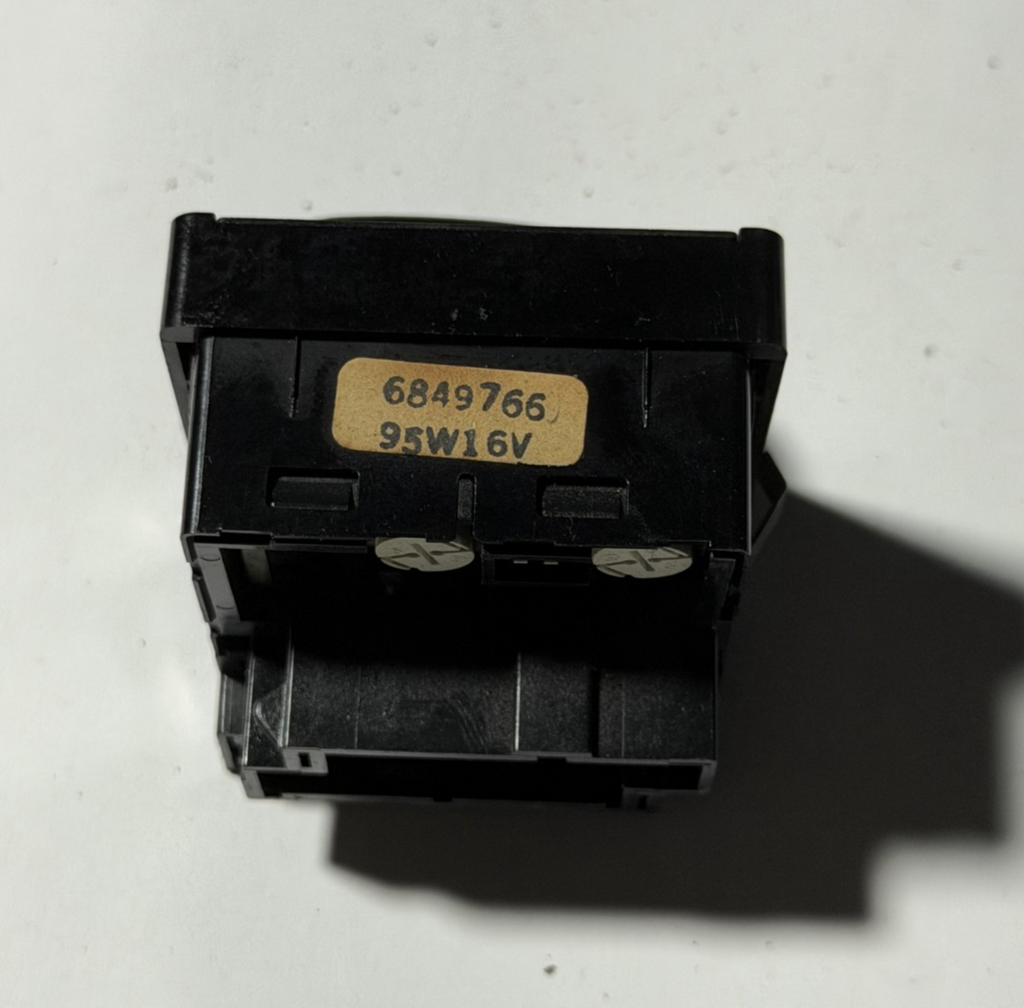 Headlight Lamp Control Switch 6849766 95W16V fits 1994-1998 Volvo 850 960 V90