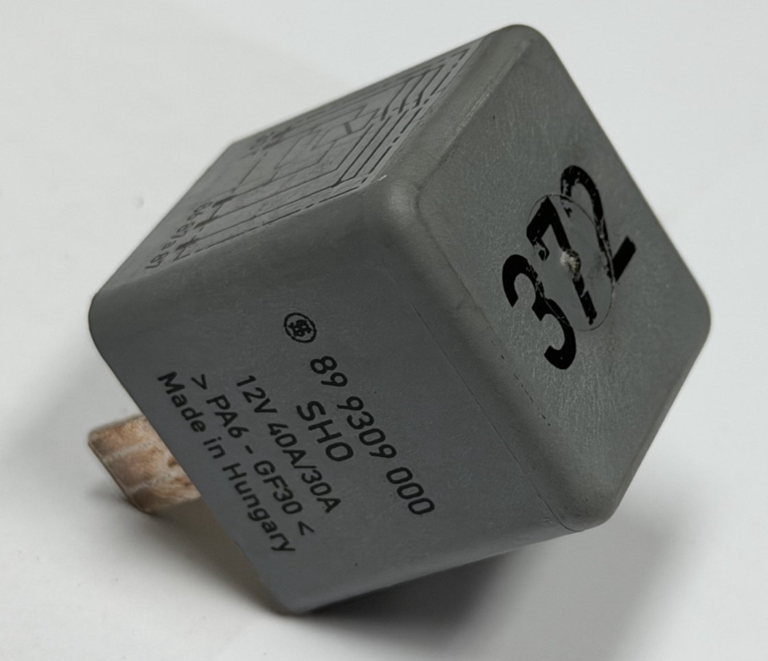 1992-2004 Audi S4 S6 A4 Fuel Pump Relay 12V 40A 30A 89 9309 000 Gray