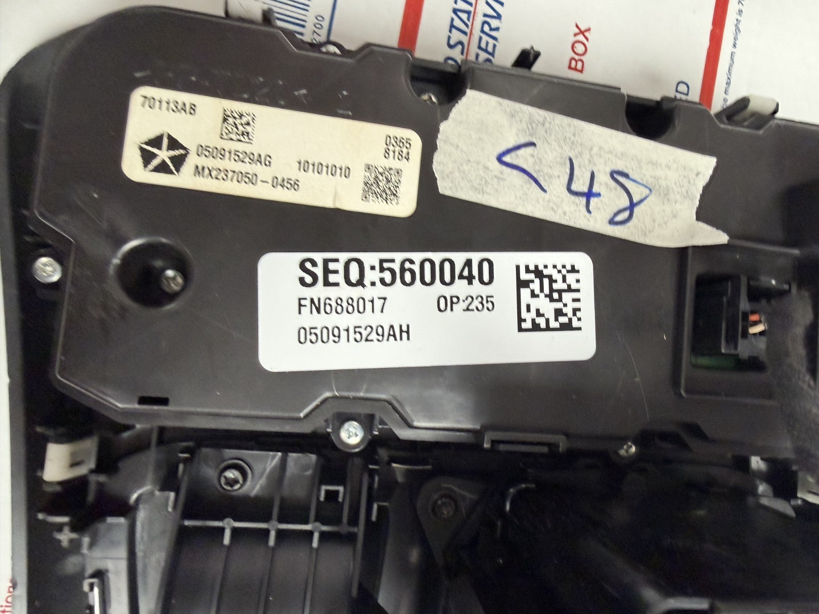 2015 2016 2017 Chrysler 200 Climate Control Gear Shifter Panel 68264792AA