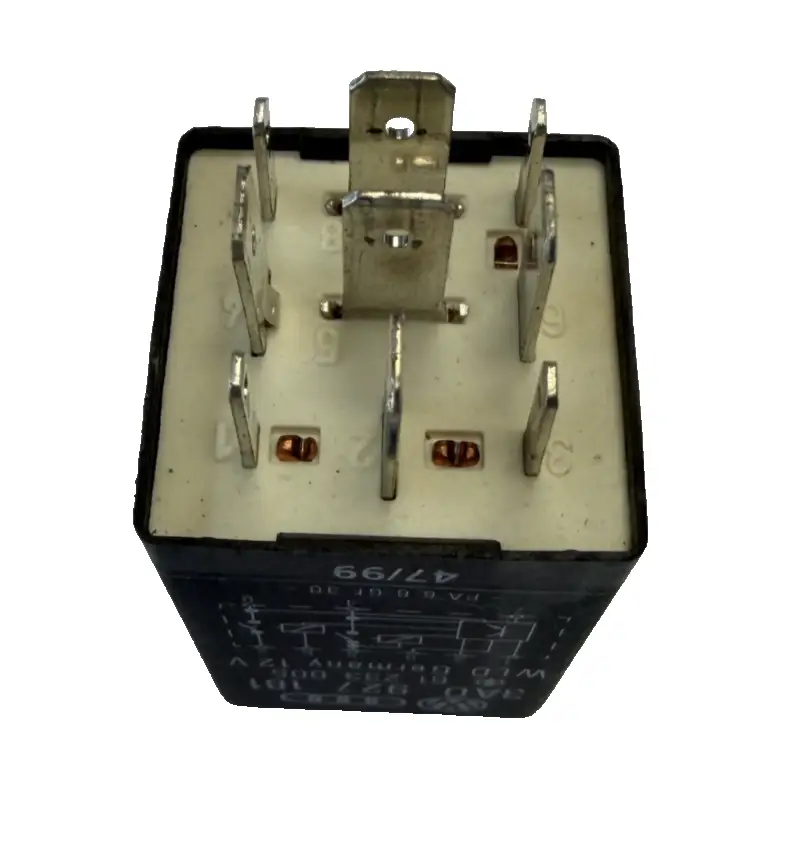 99 00 01 02 03 04 05 Volkswagen Jetta Accessory Power Relay #175 3A0 927 181 by Volkswagen