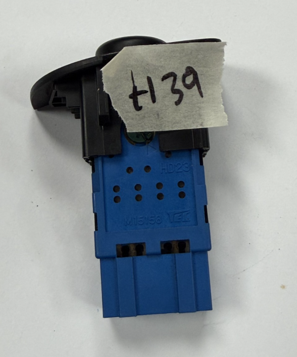 1996-1998 Honda Civic Hazard Emergency Light Control Switch Button M15158