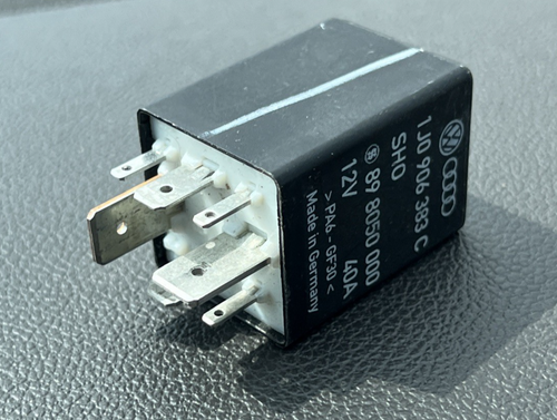 01 02 03 04 05 Volkswagen Passat Fuel Pump Relay 12V 40A OEM 1J0 906 383 C
